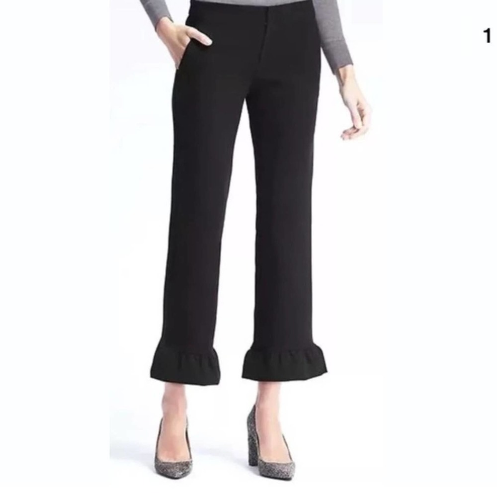 Banana Republic Ruffle Hem Cropped Pants Size 0 NEW